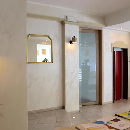 Roi Otel