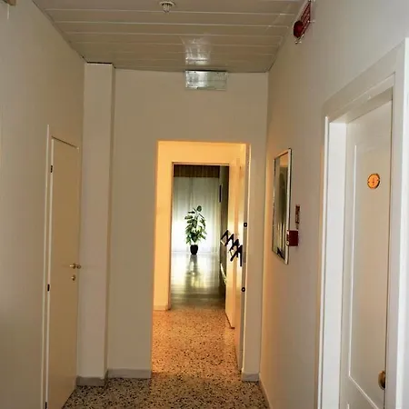 Roi Hotell 3*