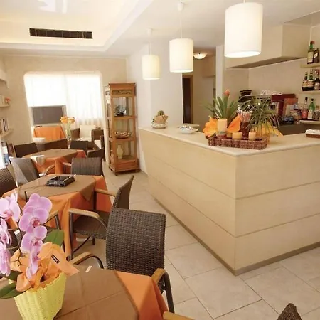 Roi Otel 3*