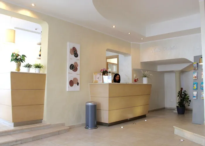 Hotel Roi 3*