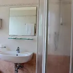 Roi Hotel