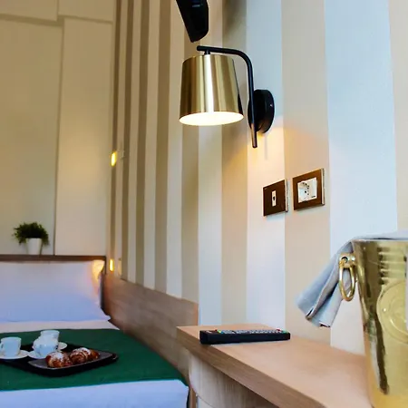 Roi Чезенатико